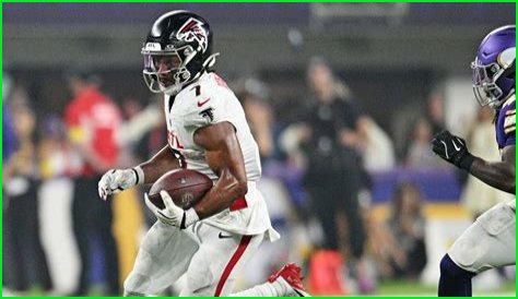 Who Is Bijan Robinson? Learn Everything About Football Player